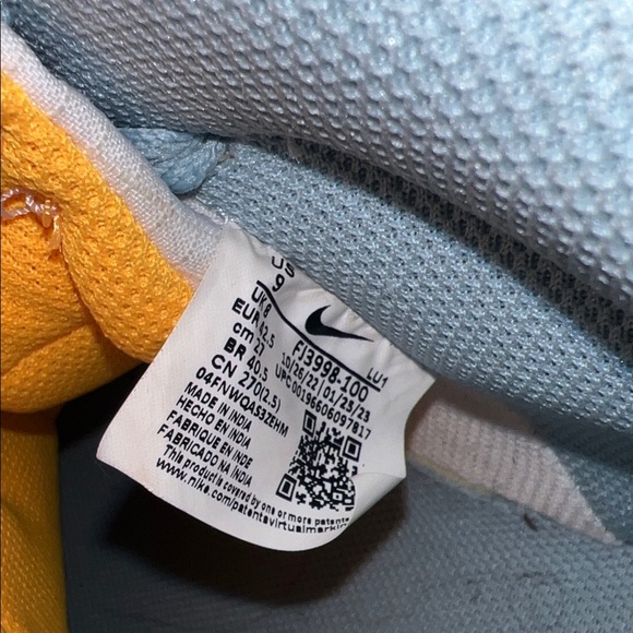 Nike White and Blue Sneakers with Yellow Highlights $75 - Picture 6 of 7